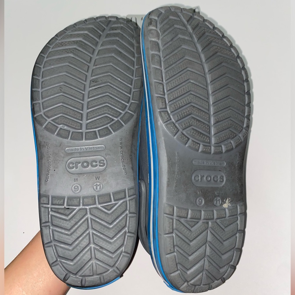 Crocs - Picture 2 of 3